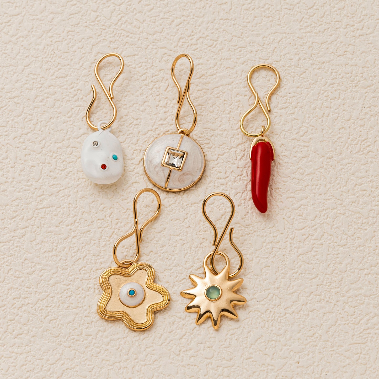 Flowers Pendant For Jewelry Making, 27x23mm Copper Base With Golden Electroplating And Zircon Inlay, 1 Piece