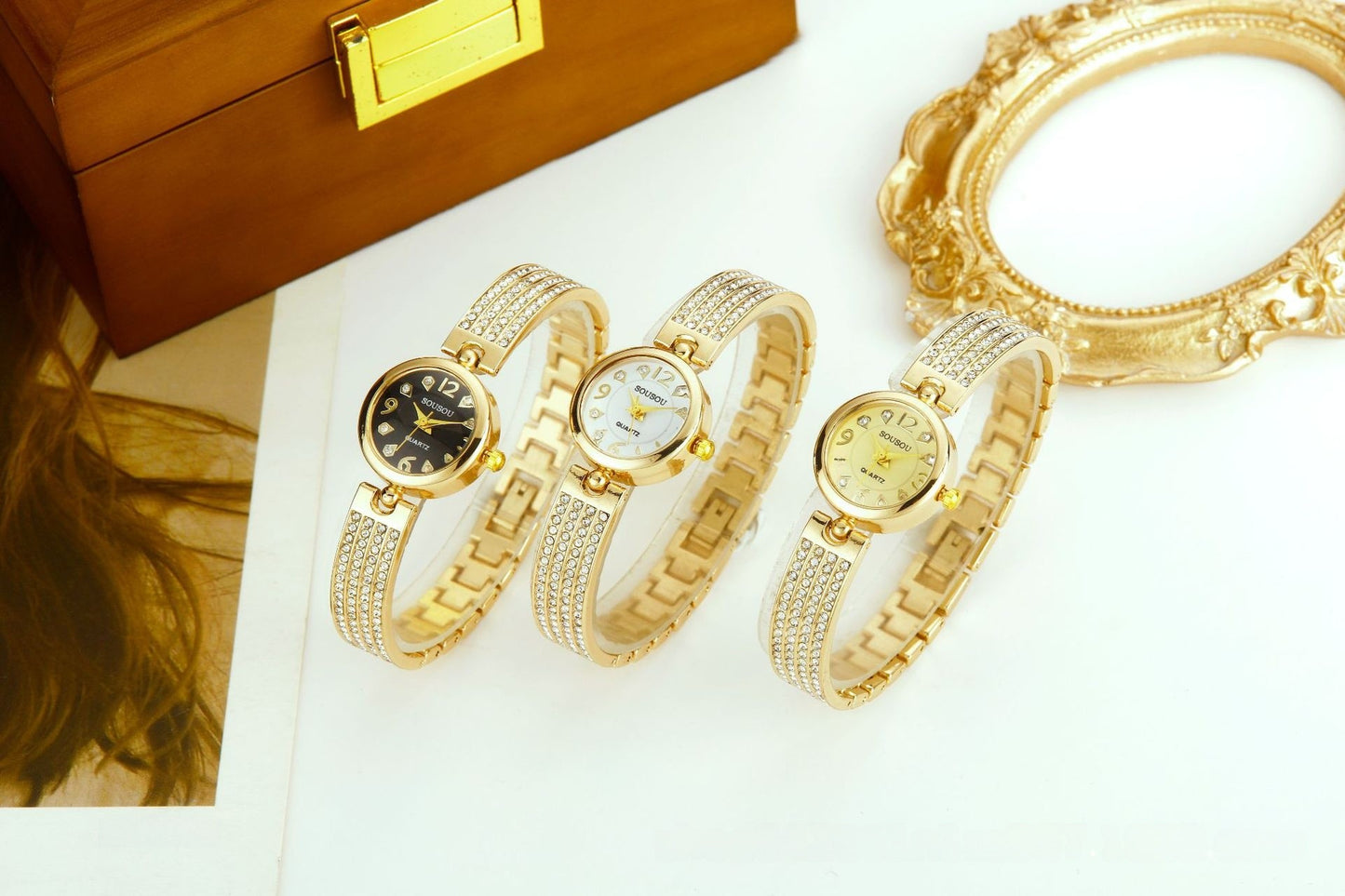 Women's Quartz Watch With Stainless Steel Strap And Buckle, Featuring Tempered Glass Mirror And Pointer Display