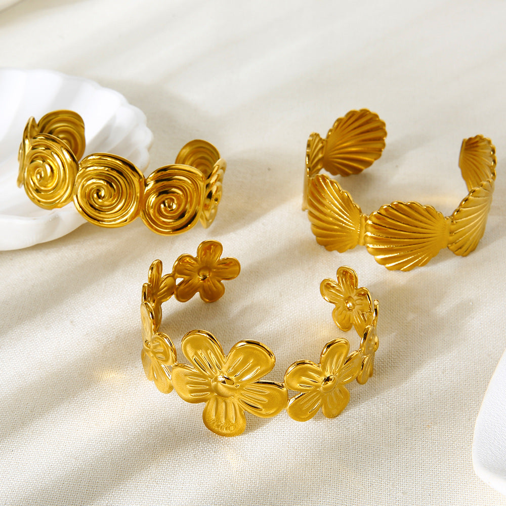 Women’s Electroplated 18K Real Gold Plated Bangle For Flowers Featuring Shell Inlay