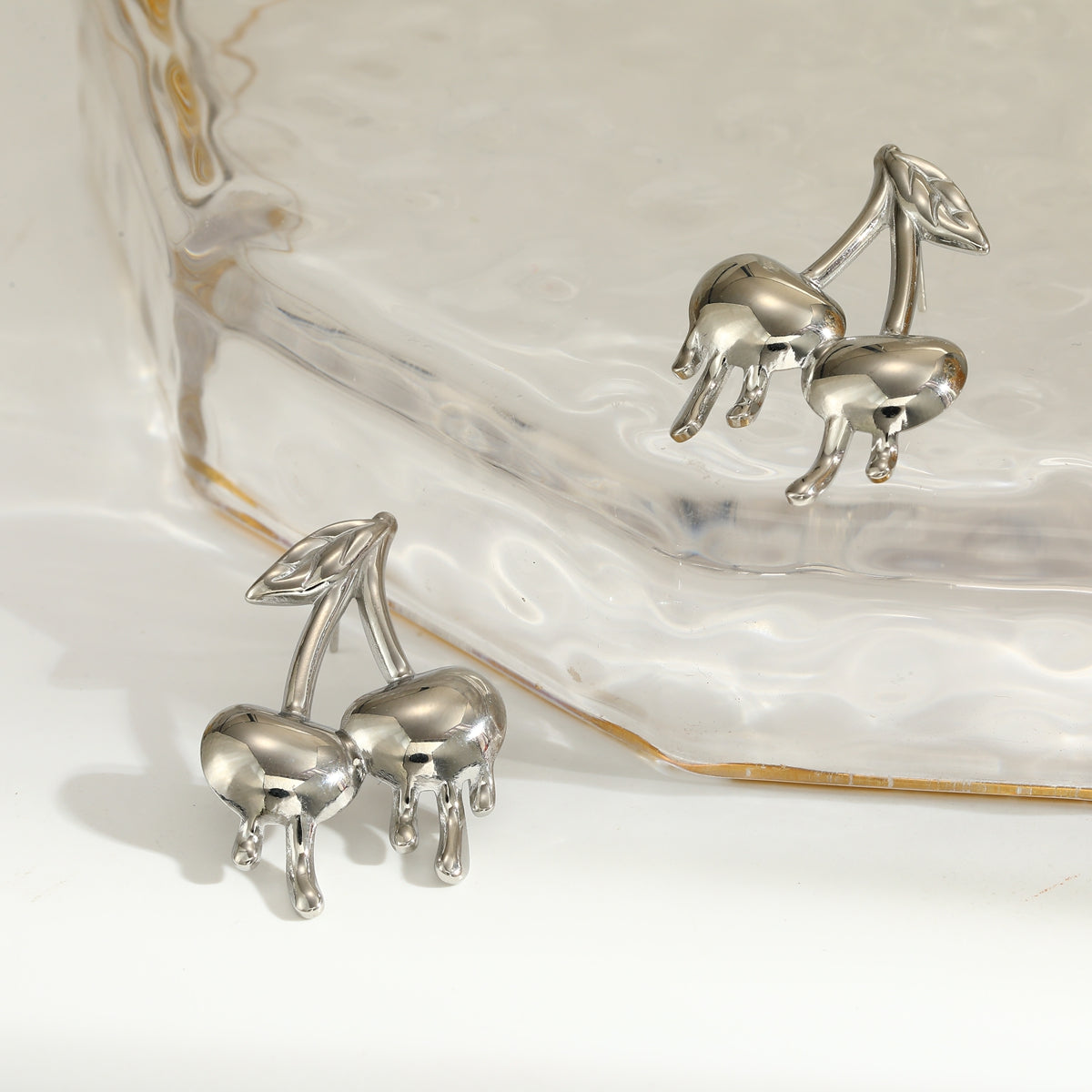 Cherry For Women Simple Style Stud Earrings Made Of 304 Stainless Steel With Electroplated Finish