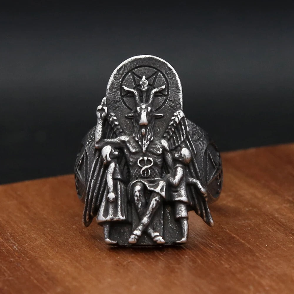 Men's Punk Skull Ring In Steel Color For A Bold And Edgy Style
