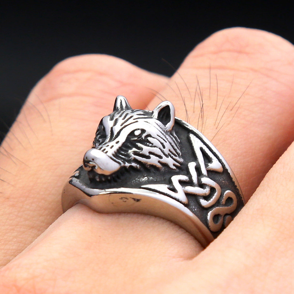 Nordic Style Wolf Ring For Men In Durable Titanium Steel, Featuring Bold Design For Everyday Wear