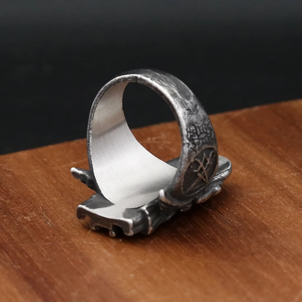 Men's Punk Skull Ring In Steel Color For A Bold And Edgy Style