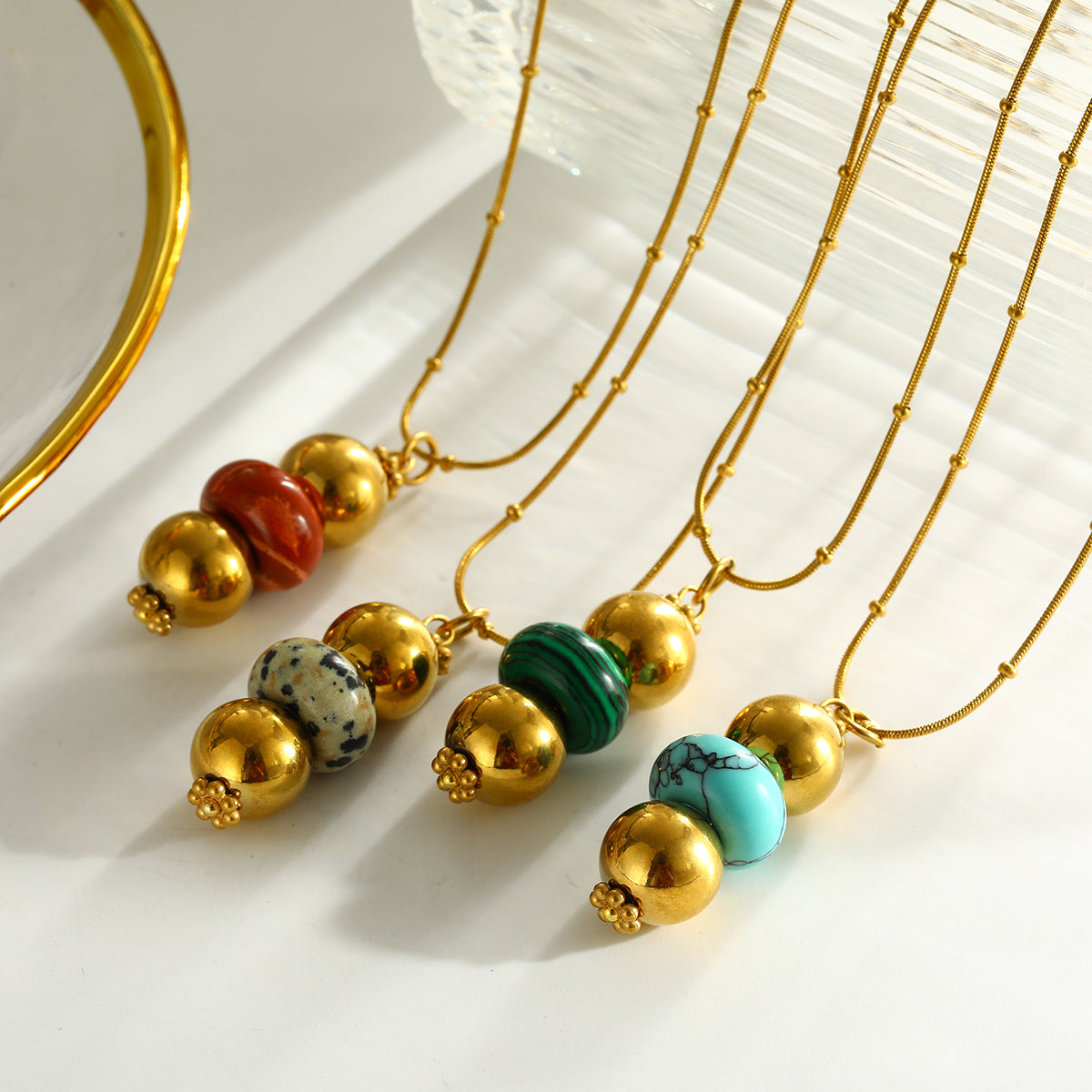 Round Pendant Necklace For Women In 201 Stainless Steel With Electroplated 18K Real Gold Plated Finish And Cable Chain