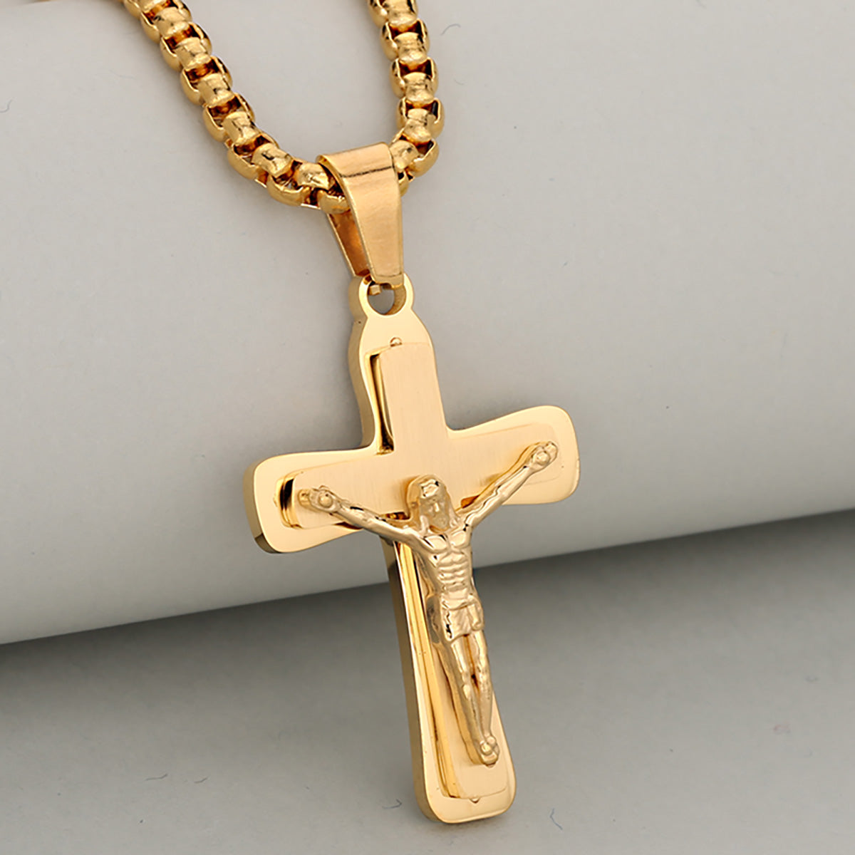 Crucifix Pendant In 304 Stainless Steel With 18K Real Gold Plated PVD Coated Finish, 0.05µm-0.08µm Electroplated, 1 Pc/Package