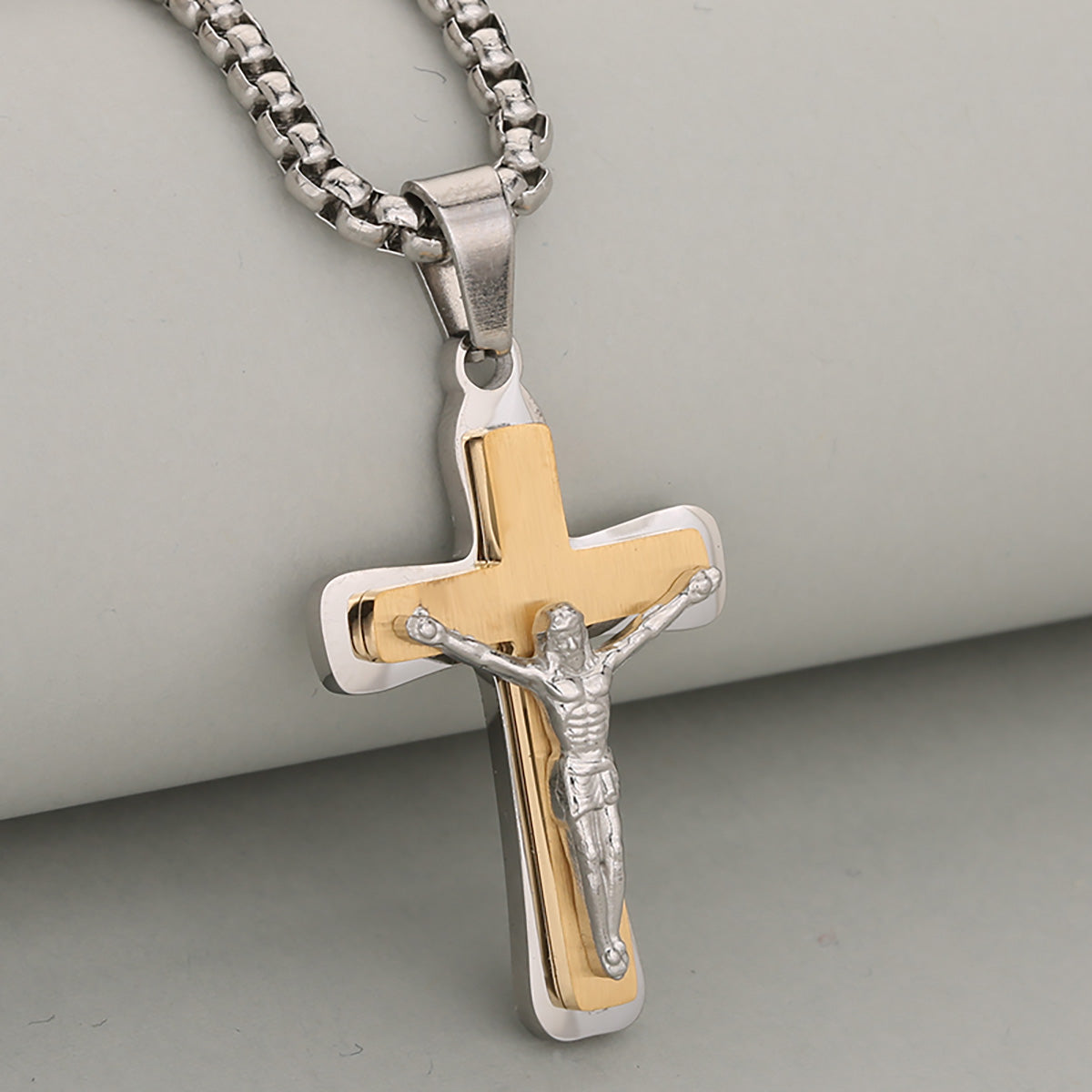 Crucifix Pendant In 304 Stainless Steel With 18K Real Gold Plated PVD Coated Finish, 0.05µm-0.08µm Electroplated, 1 Pc/Package