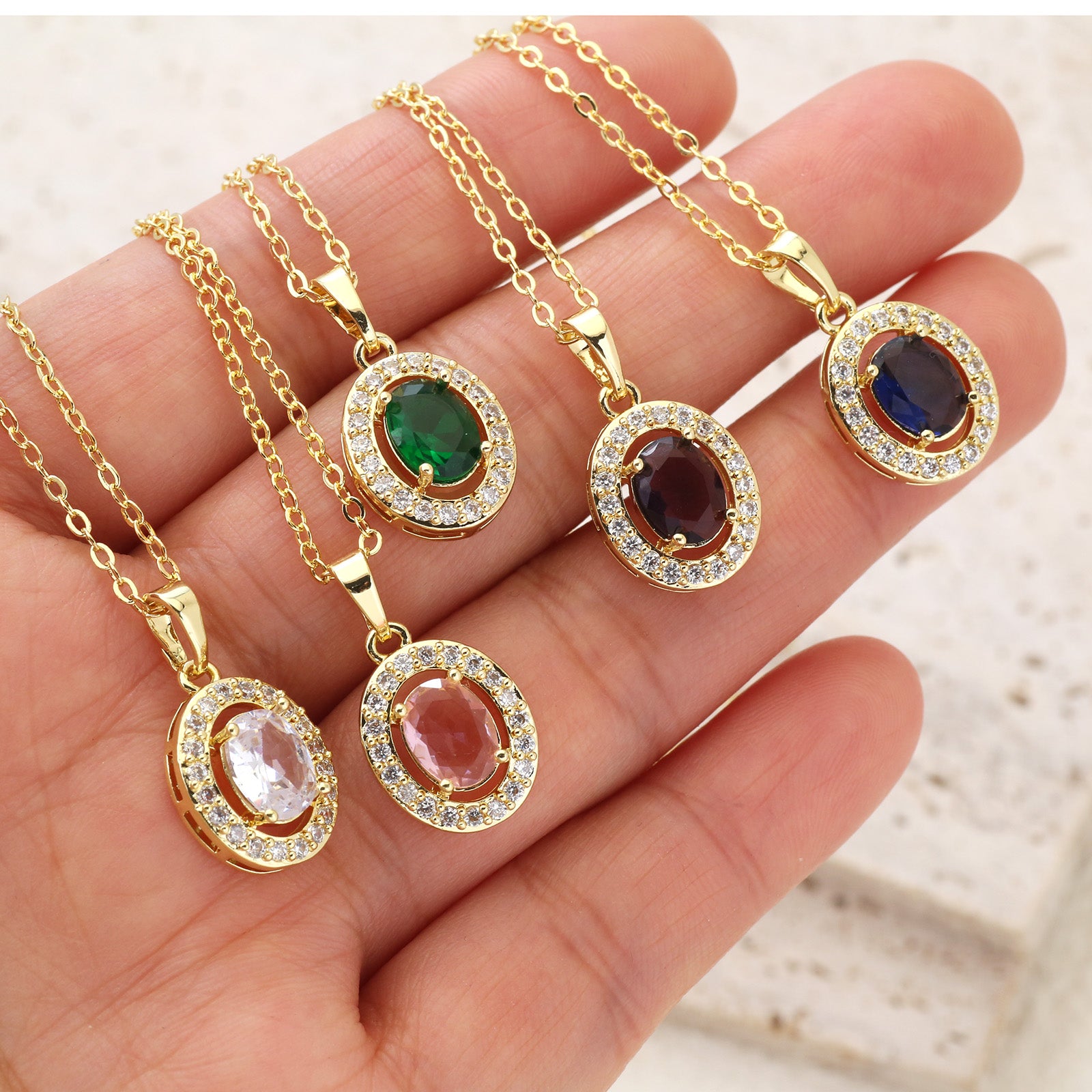Oval Pendant Necklace For Women In Brass With 18K Real Gold Plated Finish Featuring Zircon On Cable Chain