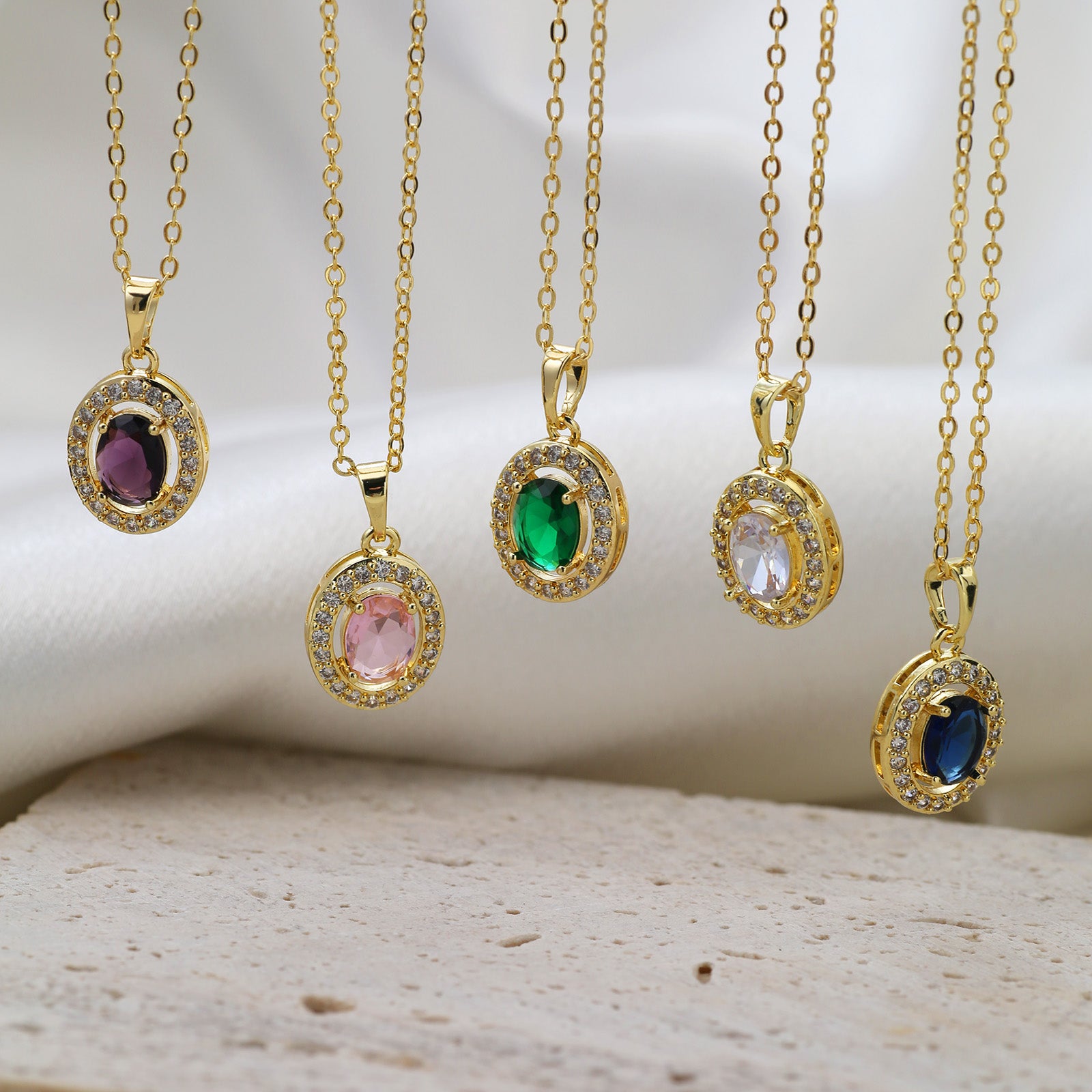 Oval Pendant Necklace For Women In Brass With 18K Real Gold Plated Finish Featuring Zircon On Cable Chain