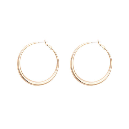 Simple Style Round Earrings For Women In Golden Metal Featuring Electroplated Finish