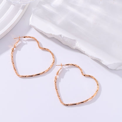 Simple Style Round Earrings For Women In Golden Metal Featuring Electroplated Finish
