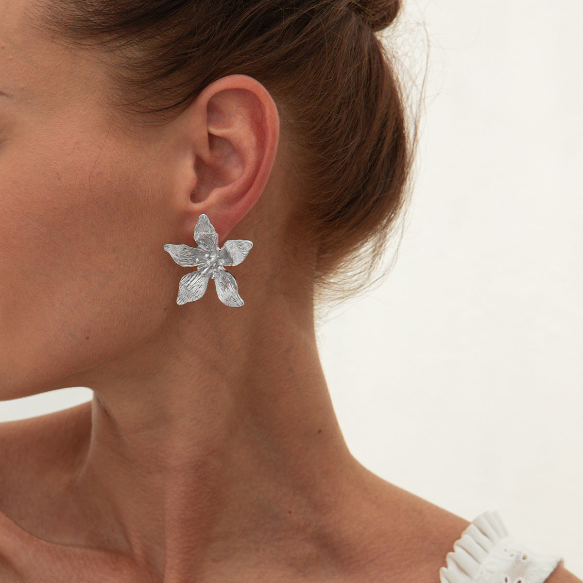Asymmetrical Flowers Stud Earrings For Women In Zinc Alloy With Golden Plated Electroplated Finish