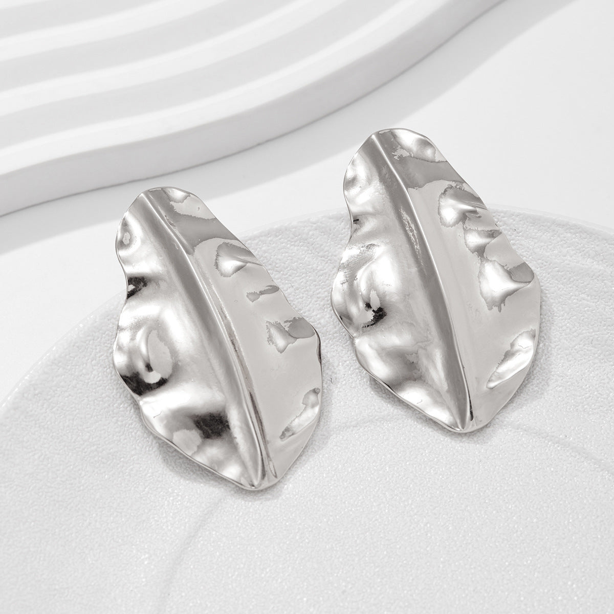 Asymmetrical Flowers Stud Earrings For Women In Zinc Alloy With Golden Plated Electroplated Finish