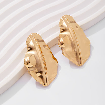 Asymmetrical Flowers Stud Earrings For Women In Zinc Alloy With Golden Plated Electroplated Finish