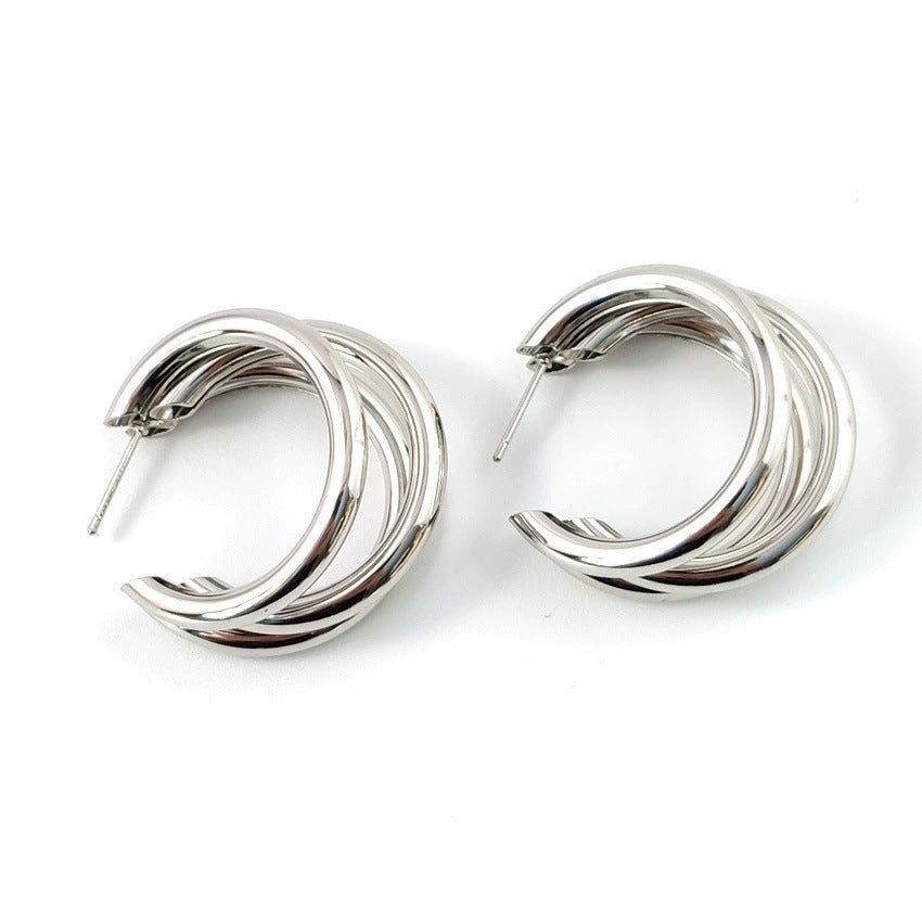 Simple Style Round Earrings For Women In Golden Metal Featuring Electroplated Finish