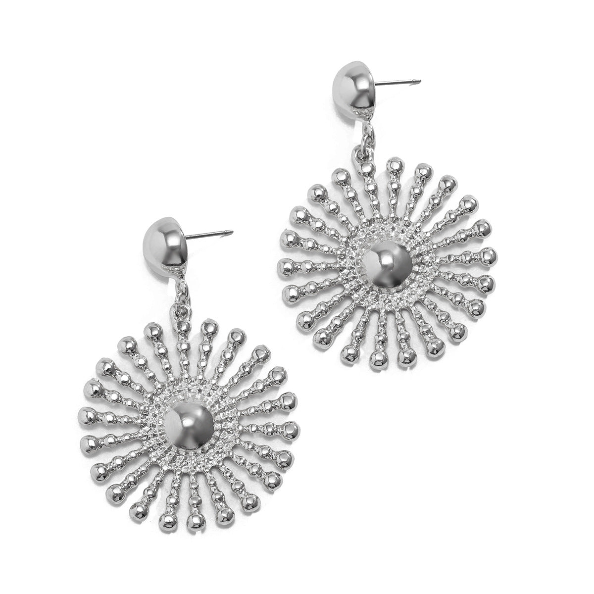 Exaggerated Heart Shape Earrings For Women In Golden Alloy, Stylish And Bold Design