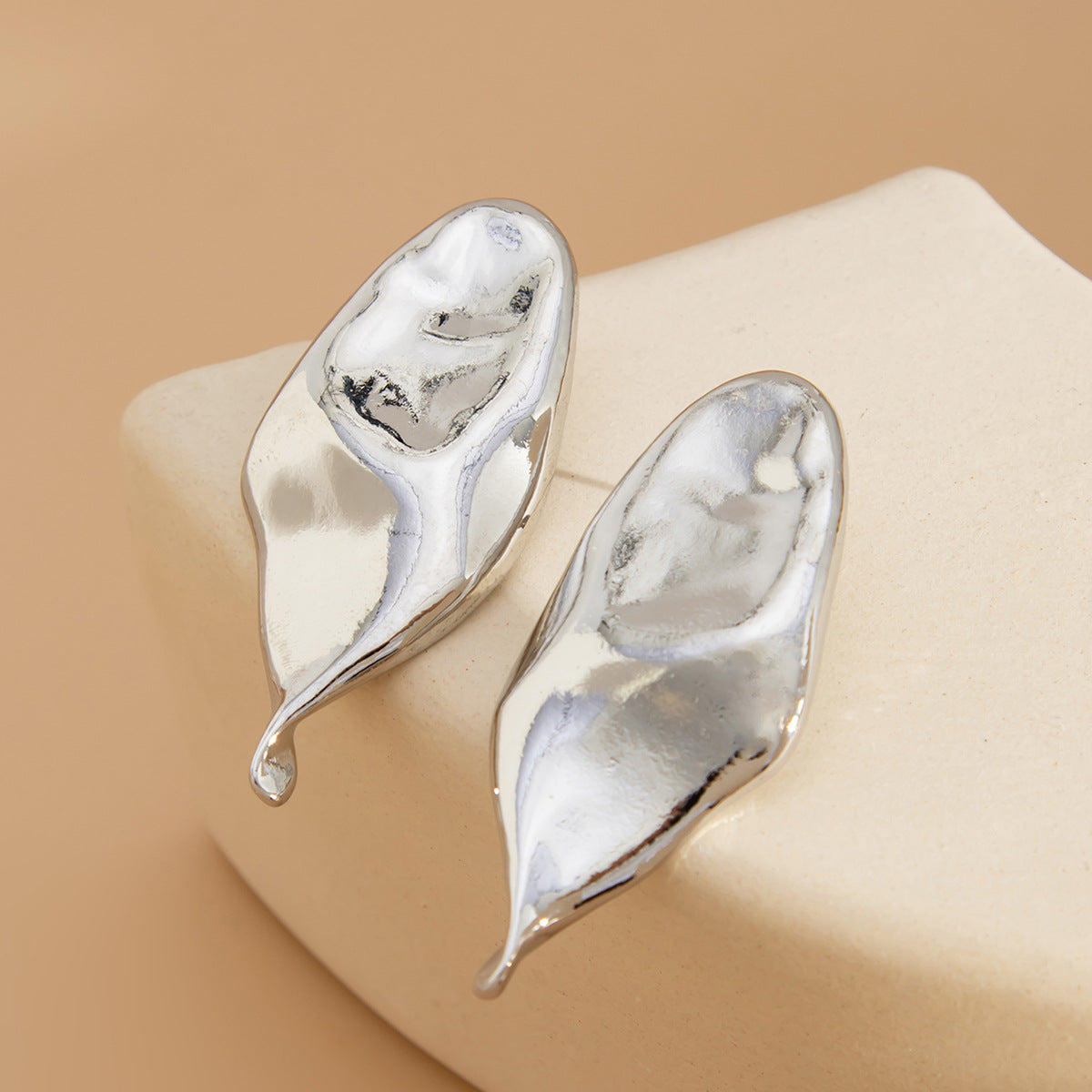 Asymmetrical Flowers Stud Earrings For Women In Zinc Alloy With Golden Plated Electroplated Finish