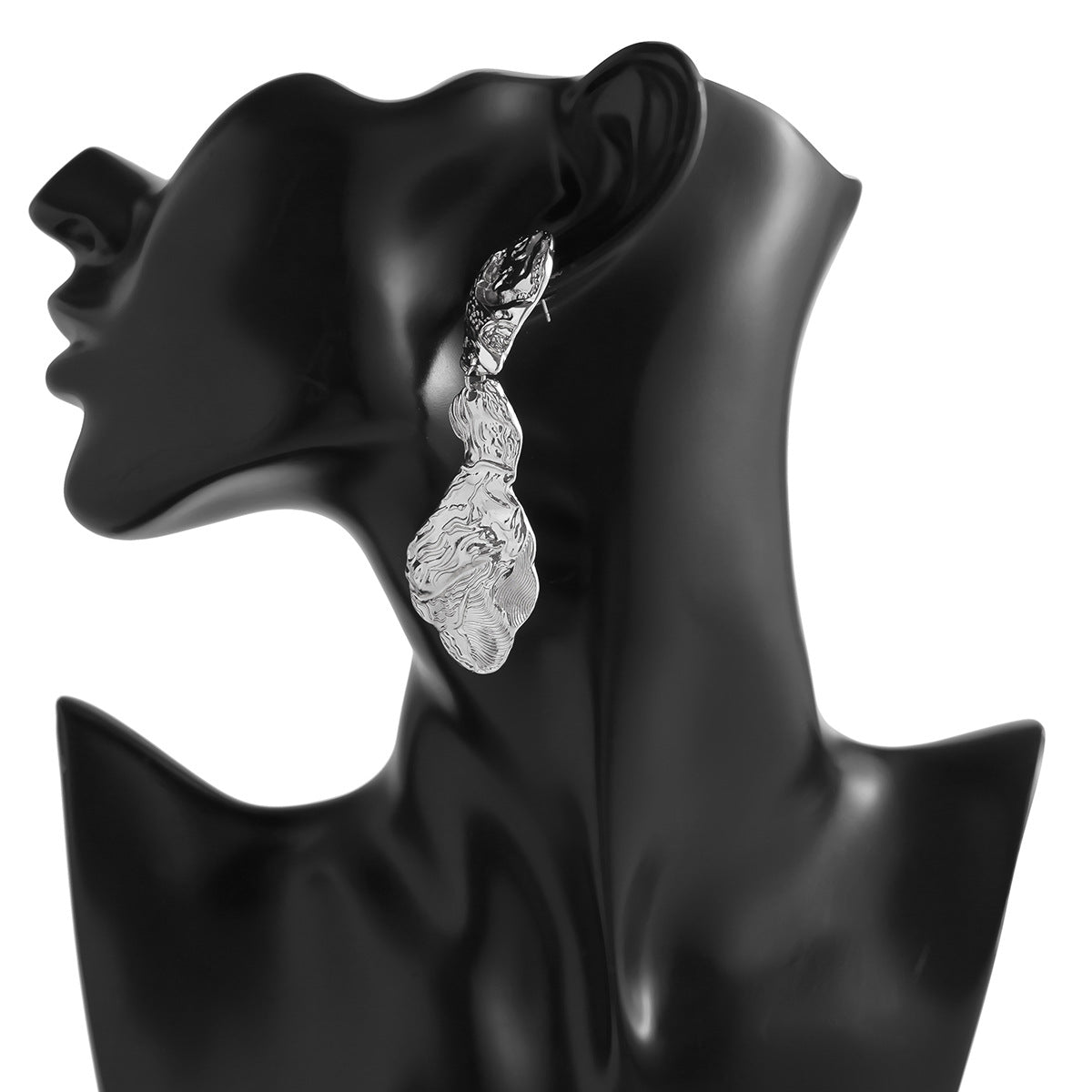 Exaggerated Heart Shape Earrings For Women In Golden Alloy, Stylish And Bold Design
