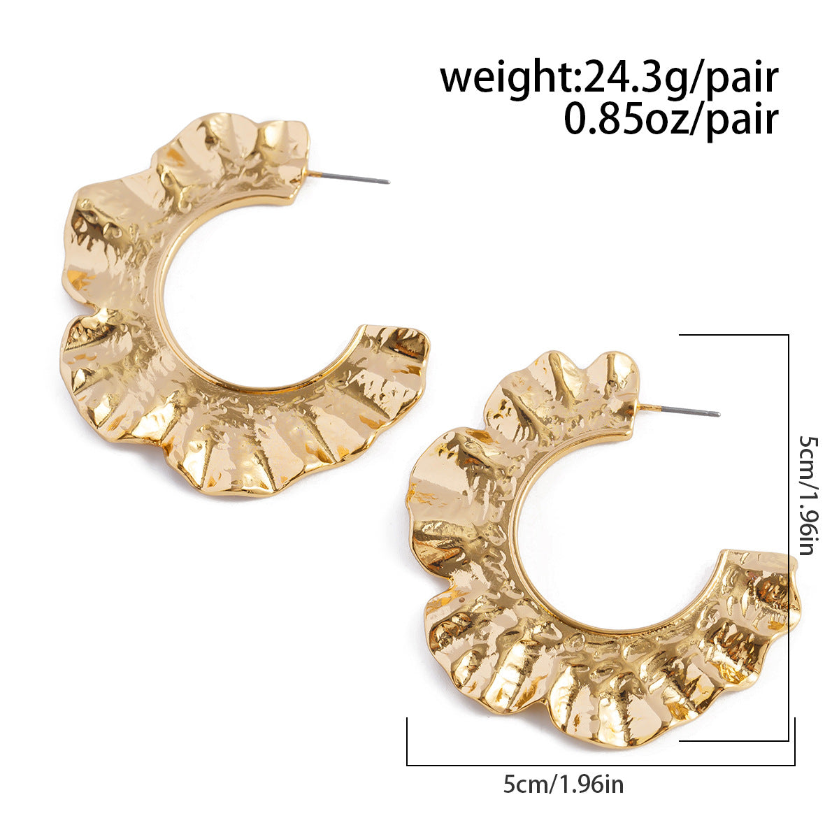 Exaggerated Heart Shape Earrings For Women In Golden Alloy, Stylish And Bold Design