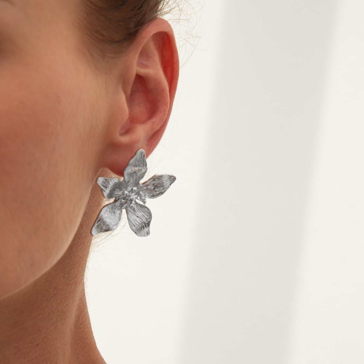 Asymmetrical Flowers Stud Earrings For Women In Zinc Alloy With Golden Plated Electroplated Finish