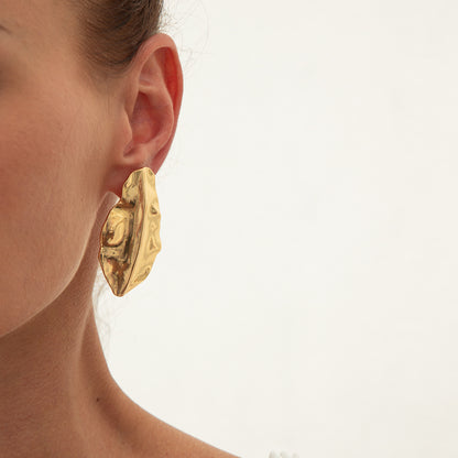 Asymmetrical Flowers Stud Earrings For Women In Zinc Alloy With Golden Plated Electroplated Finish