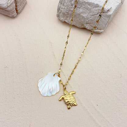 For Women 18K Real Gold Plated 304 Stainless Steel Pendant Necklace Featuring Shell Inlay With Cable Chain