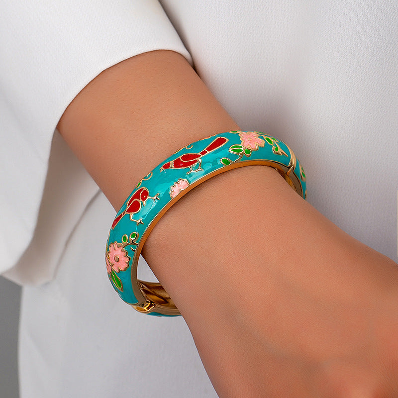 Vintage Style Pink Enamel Flowers Bangle For Women In Metal