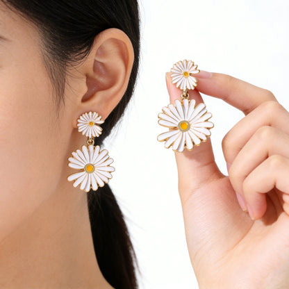 Daisy Earrings For Women In Pastoral Style, Made Of Zinc Alloy With Electroplated Gold Plating Process