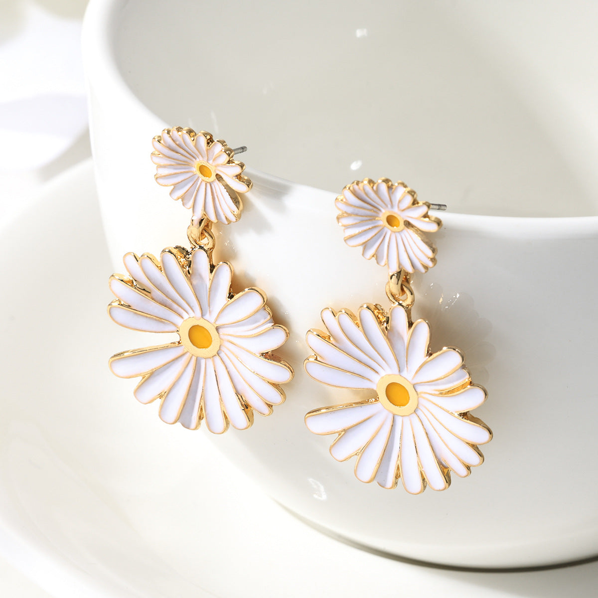 Daisy Earrings For Women In Pastoral Style, Made Of Zinc Alloy With Electroplated Gold Plating Process