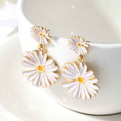 Daisy Earrings For Women In Pastoral Style, Made Of Zinc Alloy With Electroplated Gold Plating Process