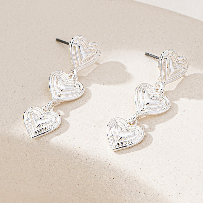 Heart Shape Tassel Earrings For Women In Simple Style, Golden Alloy, Perfect For Banquet