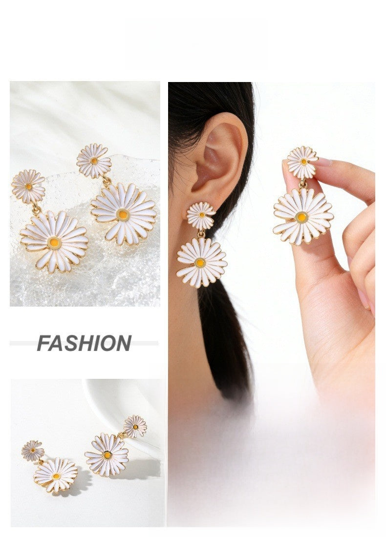 Daisy Earrings For Women In Pastoral Style, Made Of Zinc Alloy With Electroplated Gold Plating Process