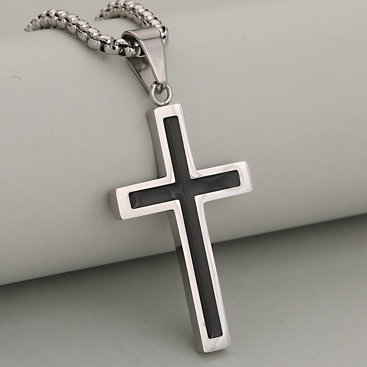 Cross Pendant In 304 Stainless Steel With 18K Real Gold Plated PVD Coating 0.05µm-0.08µm Featuring Enamel Finish, 1 Pc/Package