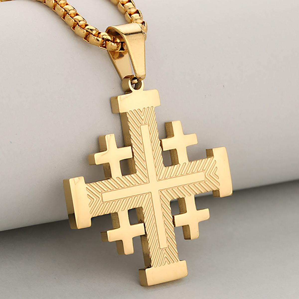 Cross Pendant In 304 Stainless Steel With 18K Real Gold Plated PVD Coating, Electroplated With 0.05µm-0.08µm Thickness, 1 Pc/Package