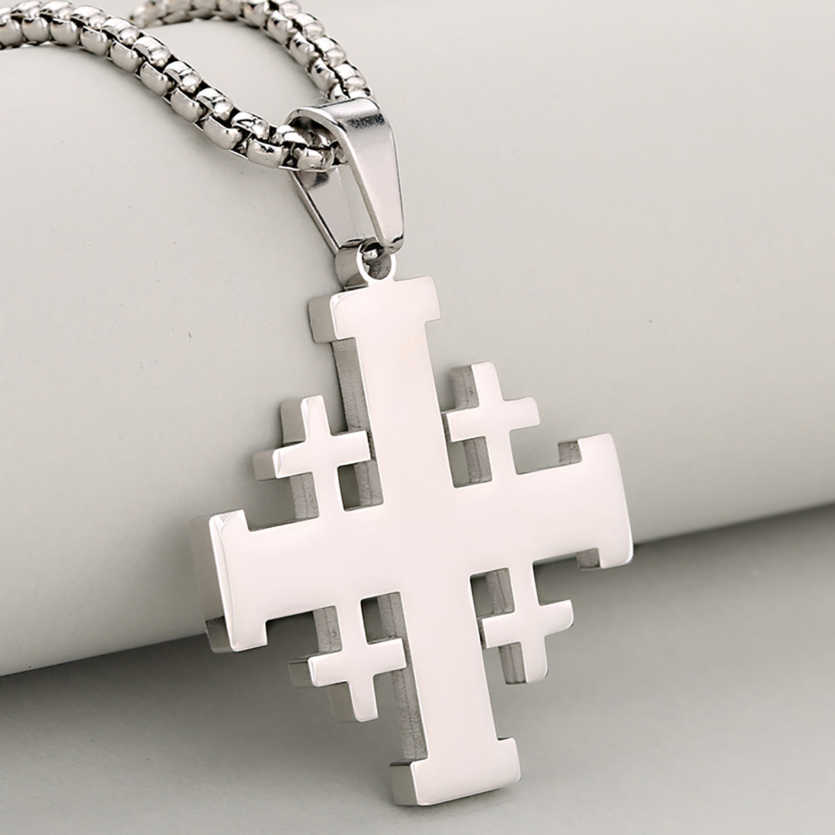Cross Pendant In 304 Stainless Steel With 18K Real Gold Plated PVD Coating, Electroplated With 0.05µm-0.08µm Thickness, 1 Pc/Package