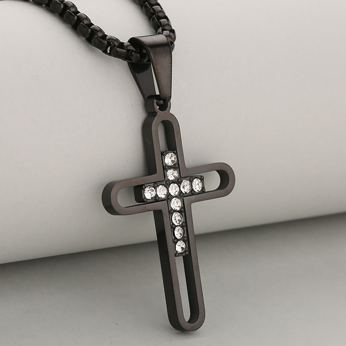 Cross Pendant In 304 Stainless Steel With 18K Real Gold Plated PVD Coating 0.05µm-0.08µm Thickness Featuring Rhinestones, 1 Pc Package