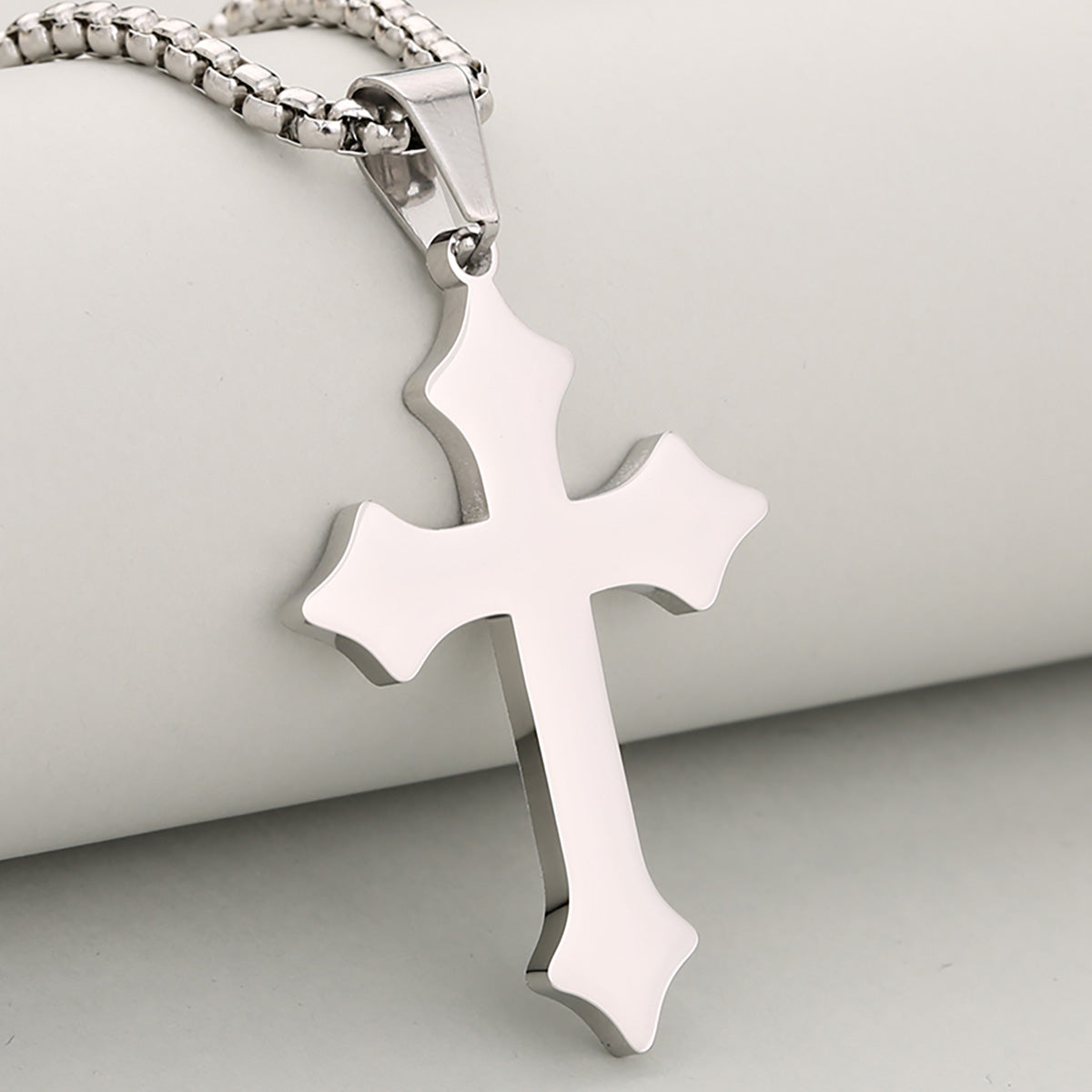 Cross Pendant 304 Stainless Steel 18K Gold Plated PVD Coated 0.05-0.08µm Thickness 1 Pc