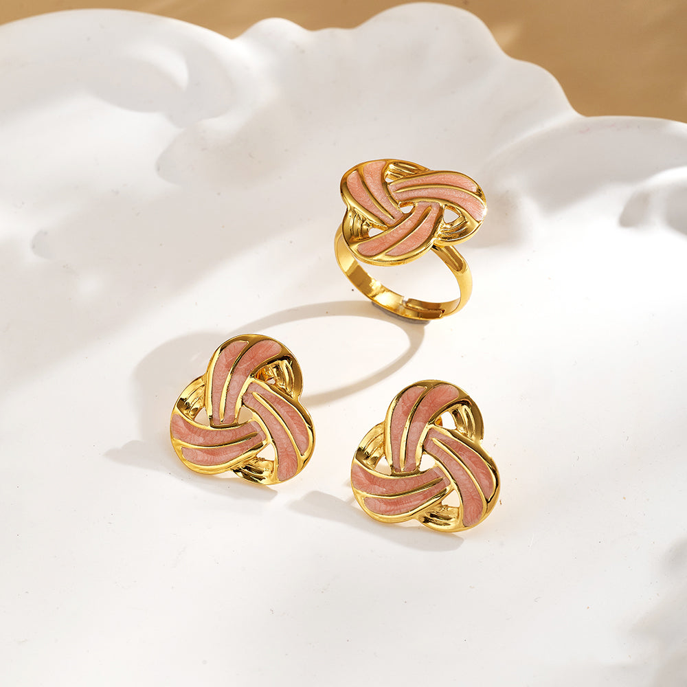 Casual Women's Jewelry Set Featuring Lines Pattern In 304 Stainless Steel With Golden Plated Finish