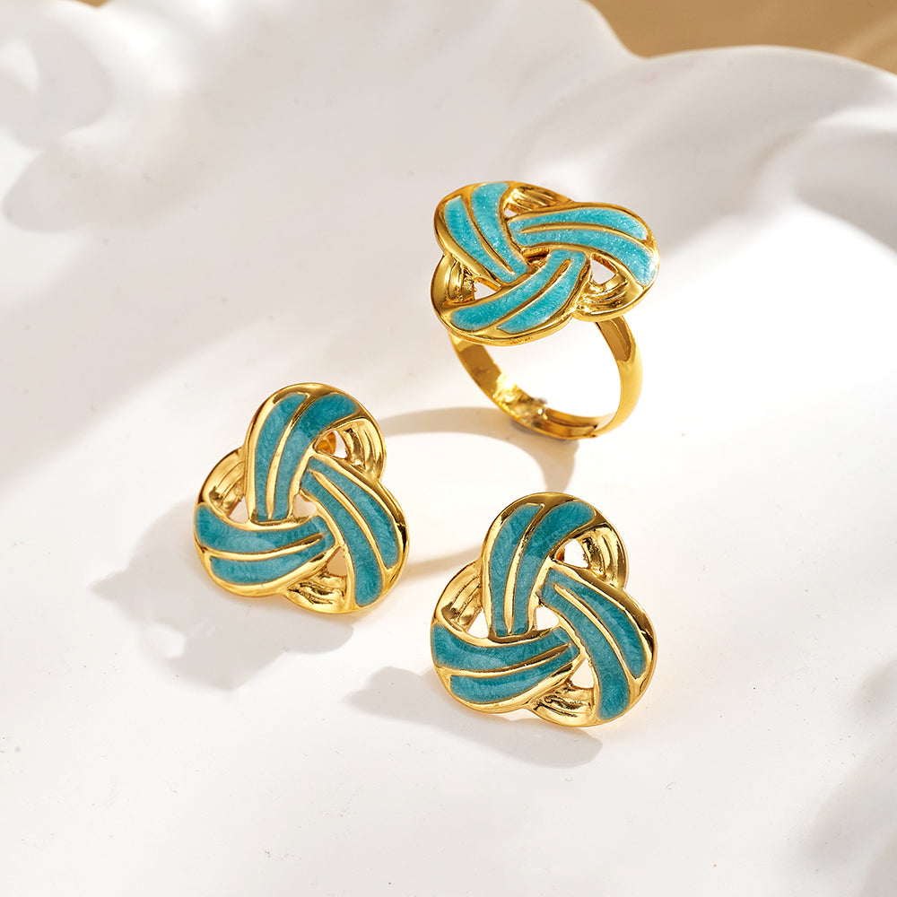 Casual Women's Jewelry Set Featuring Lines Pattern In 304 Stainless Steel With Golden Plated Finish