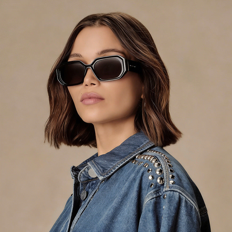 Unisex Square Full Frame Sunglasses With AC Lens Material In Black For Spring And Summer