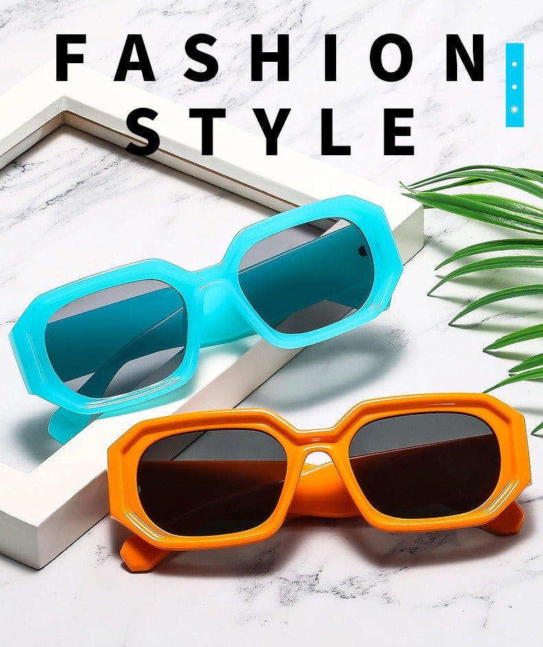 Unisex Square Full Frame Sunglasses With AC Lens Material In Black For Spring And Summer