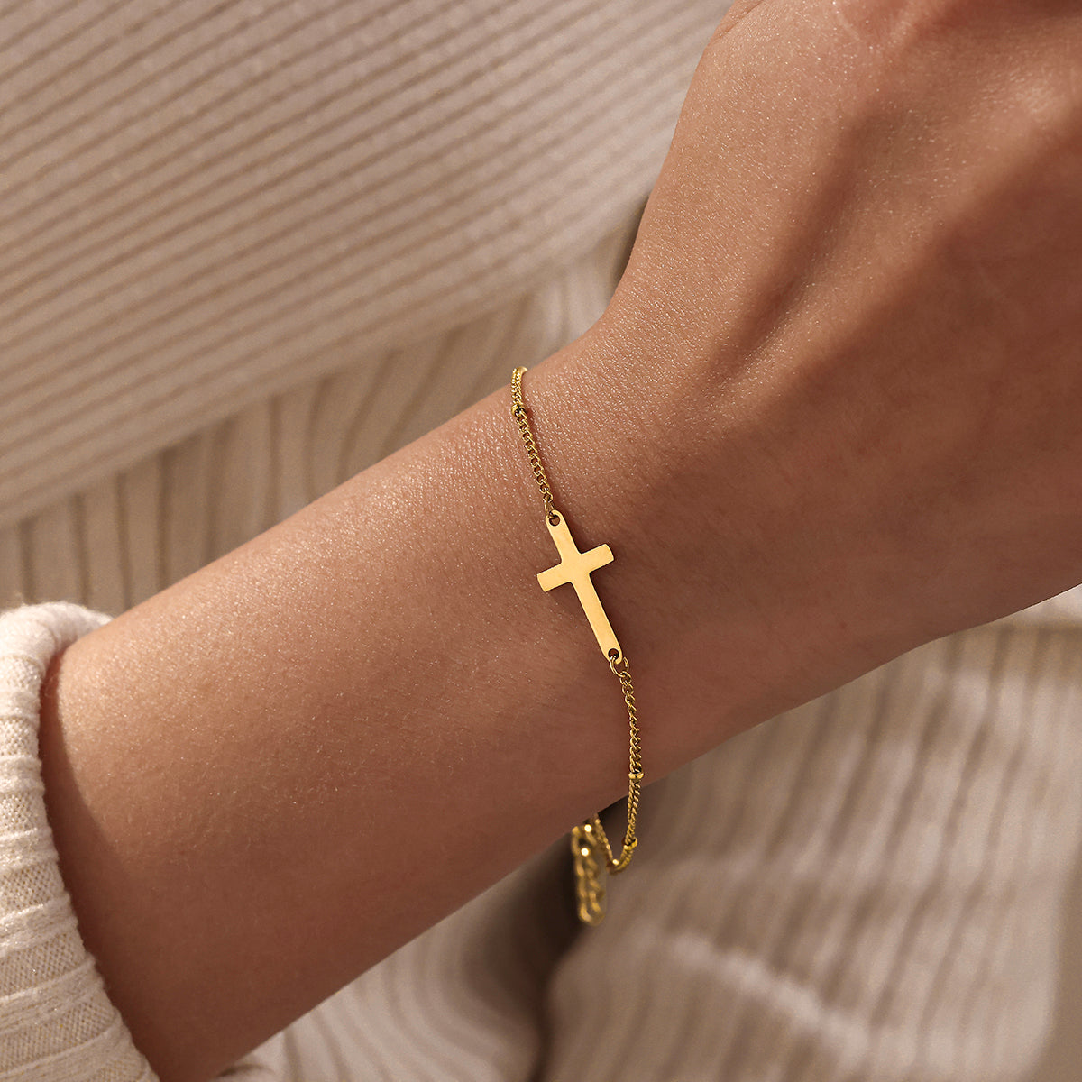 Electroplated Cross Jewelry Set For Women In 304 Stainless Steel With 18K Real Gold Plated Cable Chain