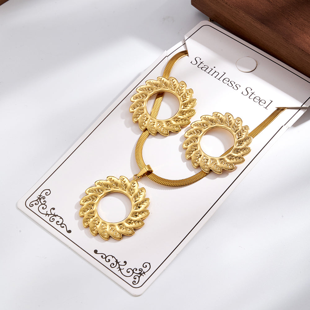Round Jewelry Set For Valentine's Day Featuring Casual Style 304 Stainless Steel With Golden Plated Snake Chain