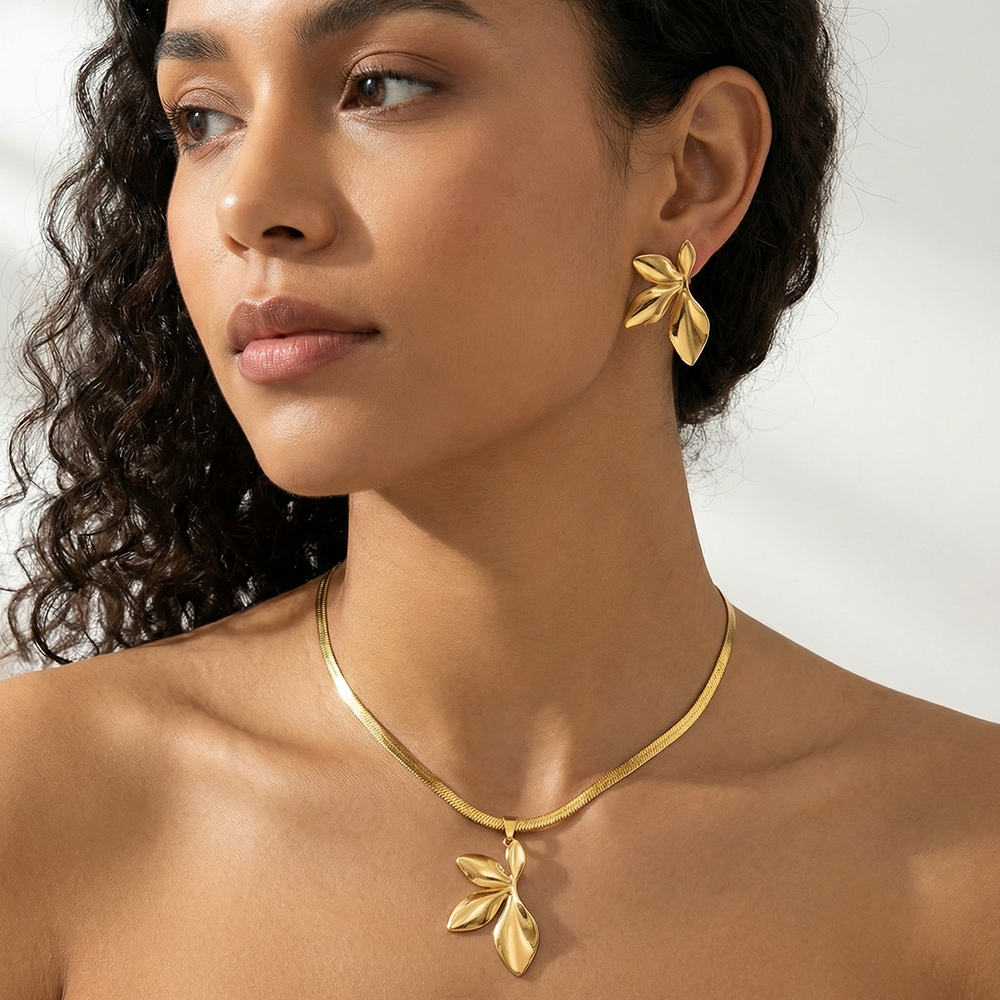 Round Jewelry Set For Valentine's Day Featuring Casual Style 304 Stainless Steel With Golden Plated Snake Chain