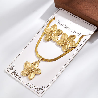 For Women Casual Jewelry Set Featuring 304 Stainless Steel With Golden Plated Finish And Snake Chain Design
