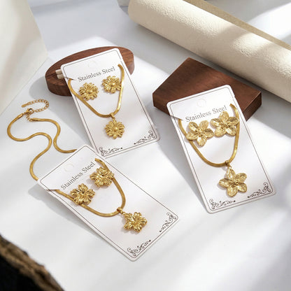 For Women Casual Jewelry Set Featuring 304 Stainless Steel With Golden Plated Finish And Snake Chain Design