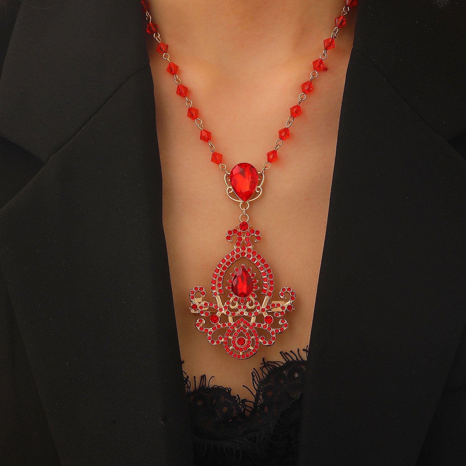 Water Droplets Pin In Zinc Alloy With Crystal Inlay Featuring Diamond Craftsmanship