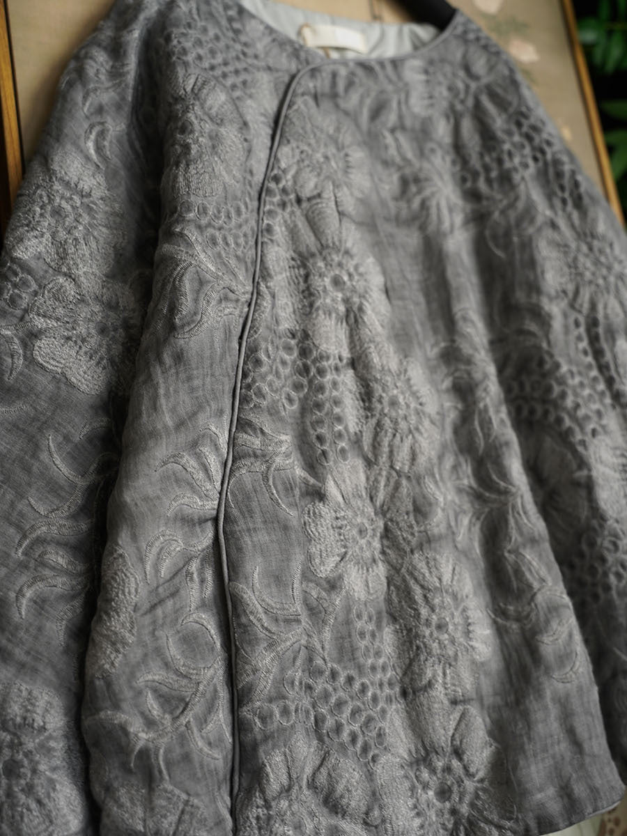 Women Winter Flower Embroidery O-Neck Linen Padded Coat