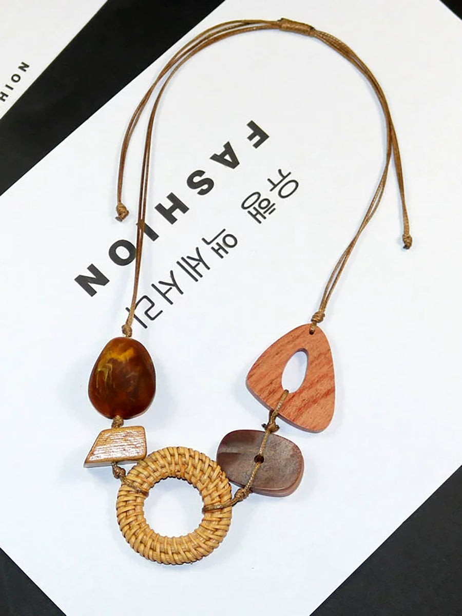 Women Artsy Wooden Straw Geometric Pendent Necklace
