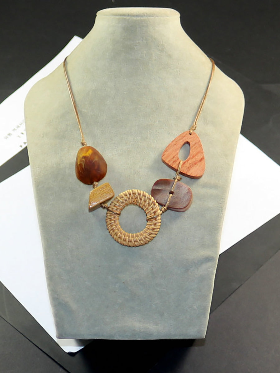 Women Artsy Wooden Straw Geometric Pendent Necklace