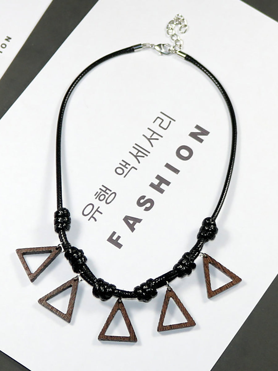 Women Artsy Wooden Straw Geometric Pendent Necklace